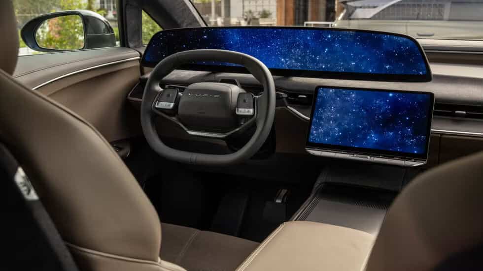 Lucid Gravity SUV Chino