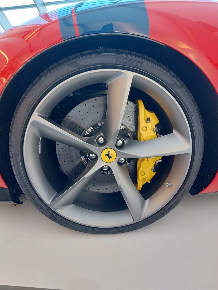 Llanta Ferrari